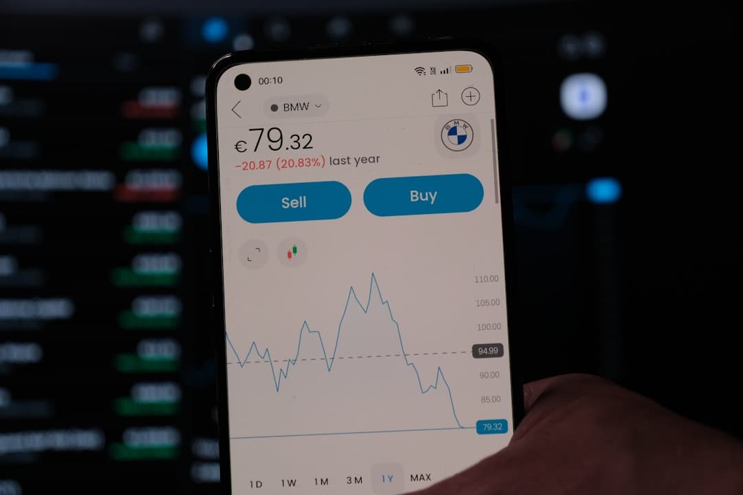 STRC's Nose Dive: Lessons for Bitcoiners