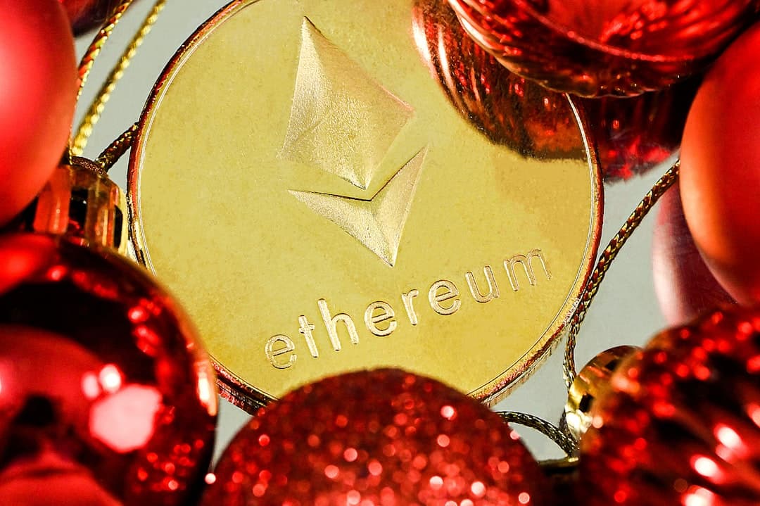 Ethereum's Growth: Paradigm Shifts or Fragile Bubbles?